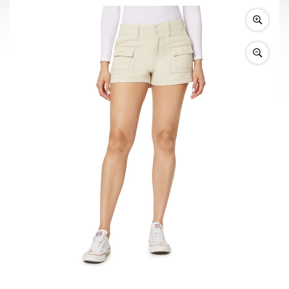 WallFlower Womens Flirty Curvy High Rise Cargo Shorty Shorts Stone Size 3/26 NWT